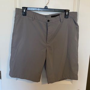 Mens golf shorts